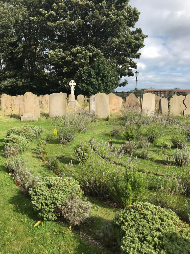 Bridlington churchyard labyrinth